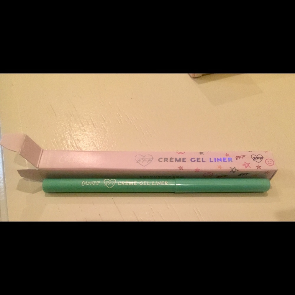 Colourpop gel liner in ‘ice breaker’